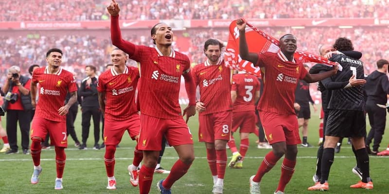 Những cầu thủ góp phần tạo nên huyền thoại Liverpool FC
